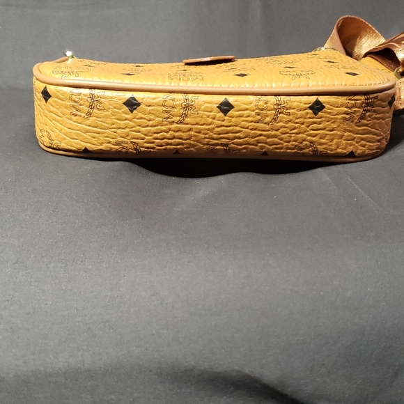 MCM purse - Picture 5 of 6